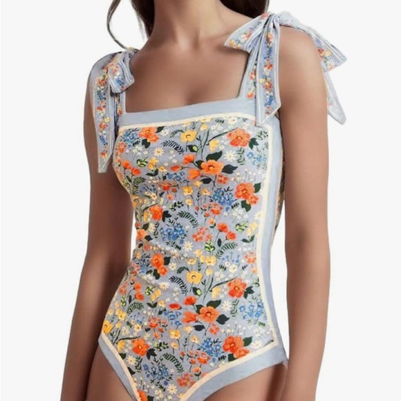 Floral and Botanical Print One Piece Swimsuit - Picture 5 of 11